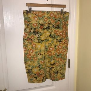 LuLaRoe Floral print Cassie size large